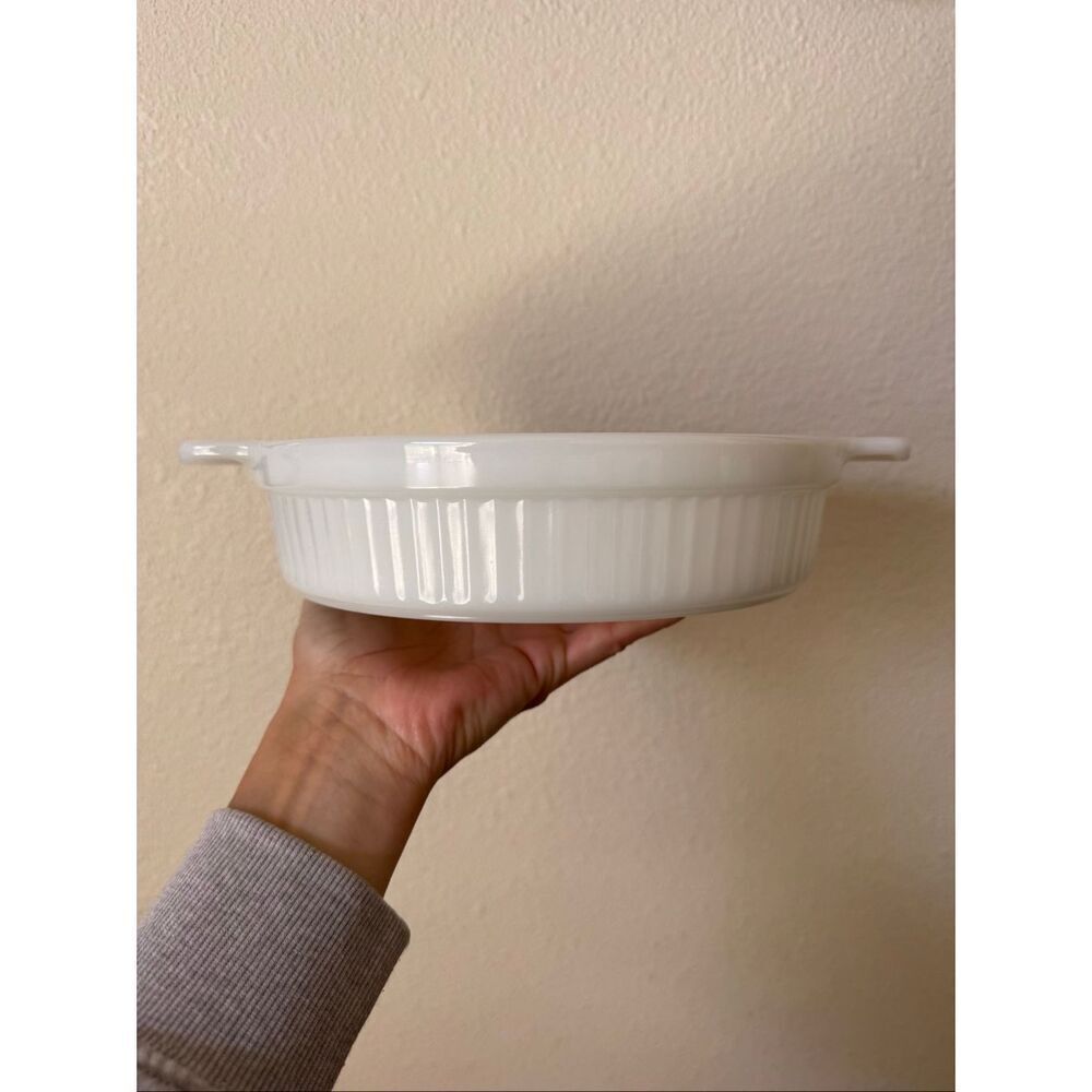 Anchor Hocking Fire King 1 qt white ribbed pie tart dish kitchen baking vintage